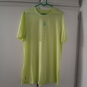 NWOT Mens Reebok Active wear